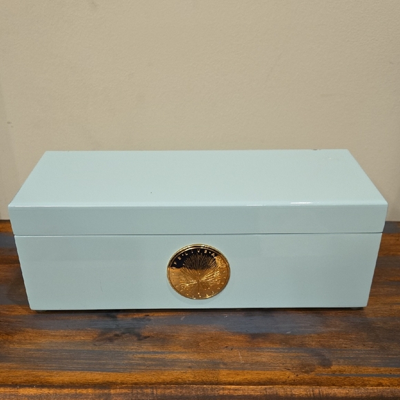 ✨ Large India Hicks “Treasure Box” Lacquer Keepsake Box - Robin's Egg Blue ✨